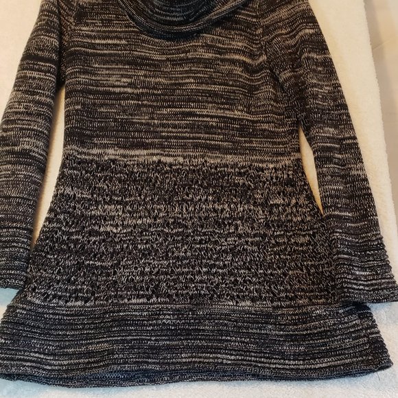 Heather B Size M Black and Gray Heathered Coul Neck Long Tunic - Picture 5 of 5